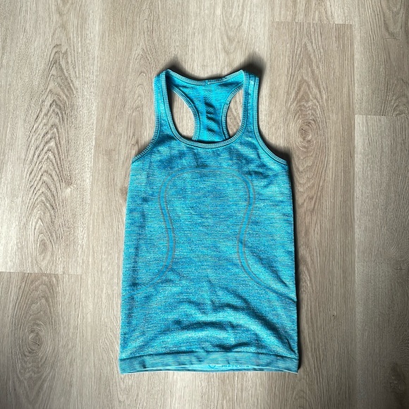 Lululemon tank! - Picture 1 of 4
